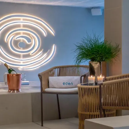 Estimar (adults Only) * Кальпе