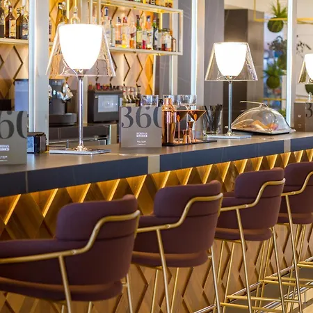 Estimar (adults Only) * Calpe