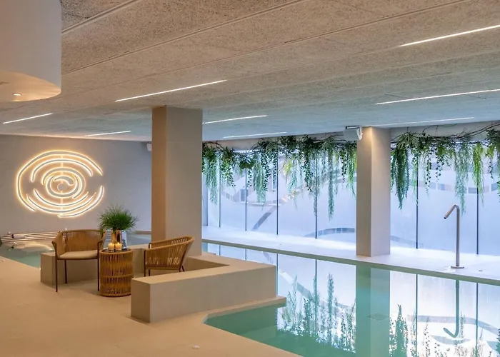 Estimar (adults Only)